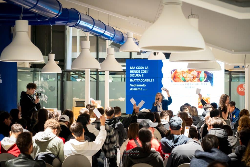 blockchain garden 2024 bari izz2izz foto di antonio fascicolo blockchain garden 2024