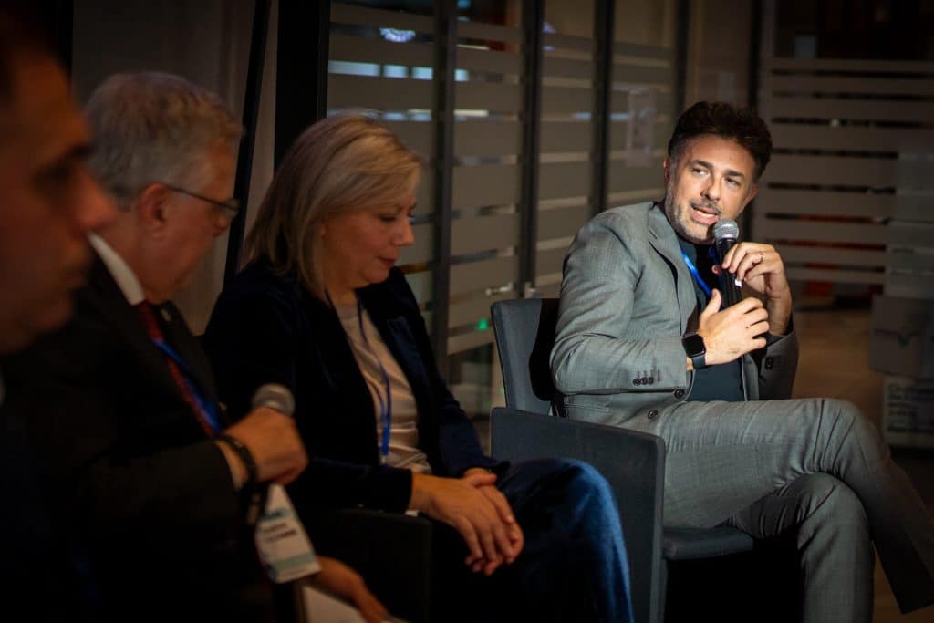 blockchain garden lum casamassima izz2izz i&egrave;umi editoria giornalismo e blockchain michele casella